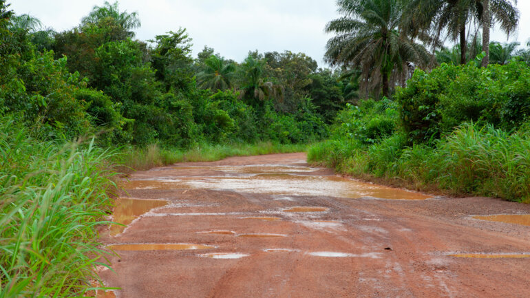 La socitété civile à la manoeuvre