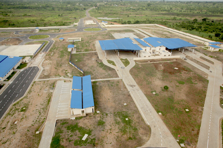 Togo et Ghana renforcent leurs échanges malgré un différend maritime persistant