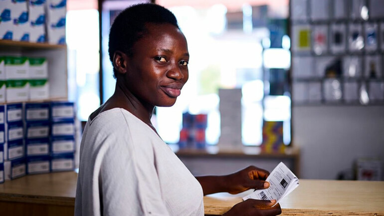 AXIAN et la BAD lancent un programme d'inclusion financière pour les femmes