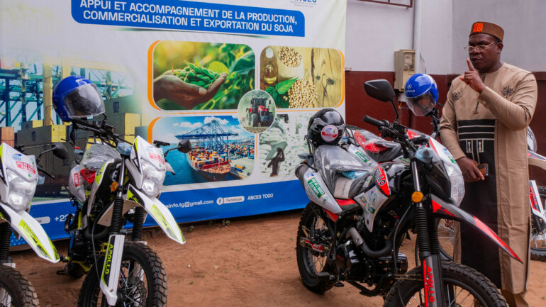 Soja : des motos pour booster la production 