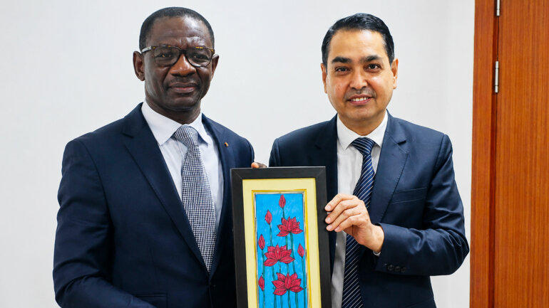 Lomé et New Delhi rapprochent école et entreprise