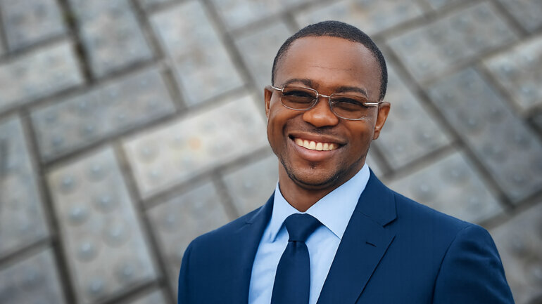 Des déchets aux pavés écologiques : l’innovation Made in Togo