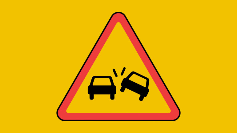 Trois morts dans une collision entre une camionnette et un bus