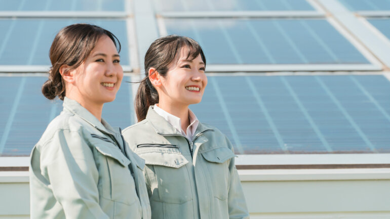 L'Afrique submergée par les panneaux solaires chinois 