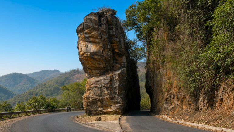 La faille d'Aledjo, prouesse humaine au cœur des monts Togo