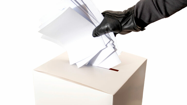 La fraude selon l’opposition : un roman contredit par Daté