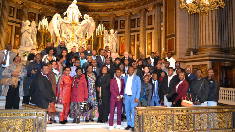 Messe du souvenir à Paris 