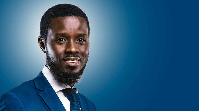 Sénégal : le président limoge son Premier ministre 