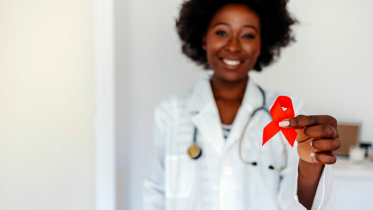 L’Onusida appelle à “ne pas relâcher la pression”