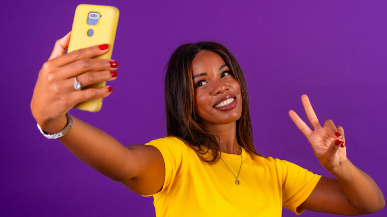 Le marché des télécommunications poursuit sa croissance