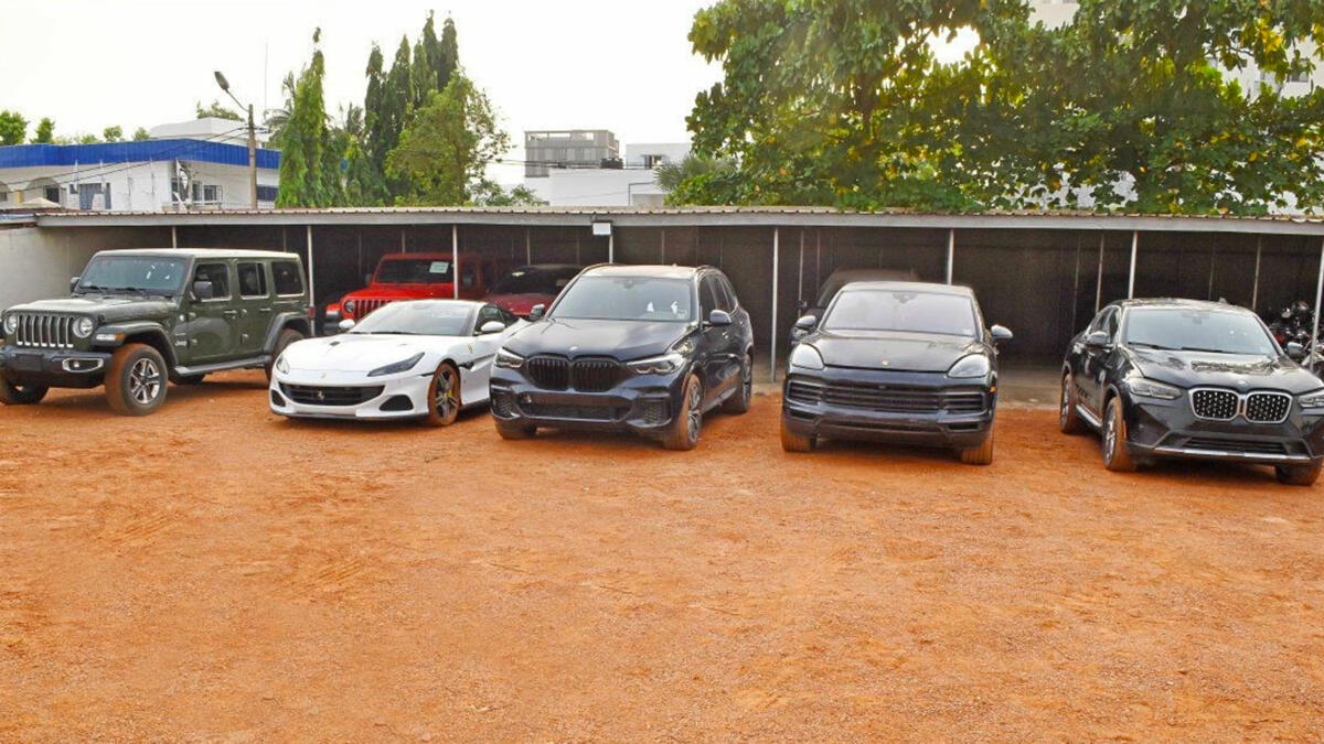 Trafic international de voitures de luxe 