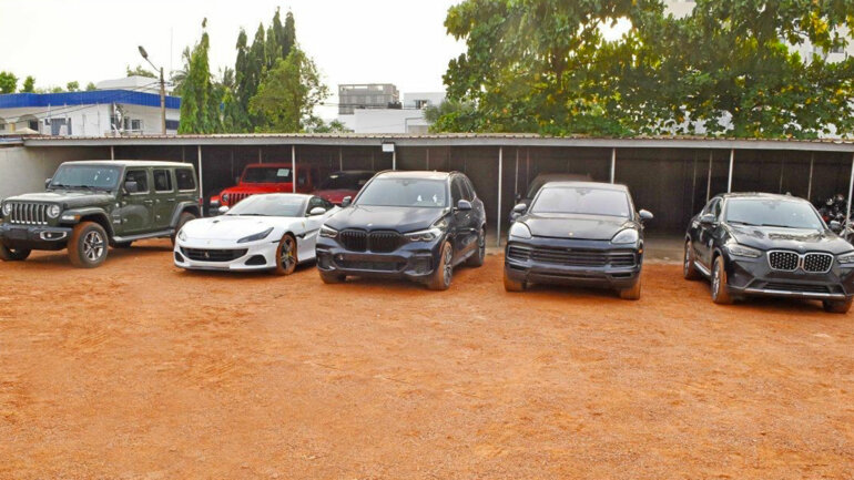 Trafic international de voitures de luxe 