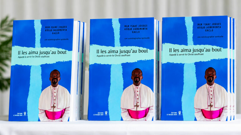 Un sacerdoce, un livre 