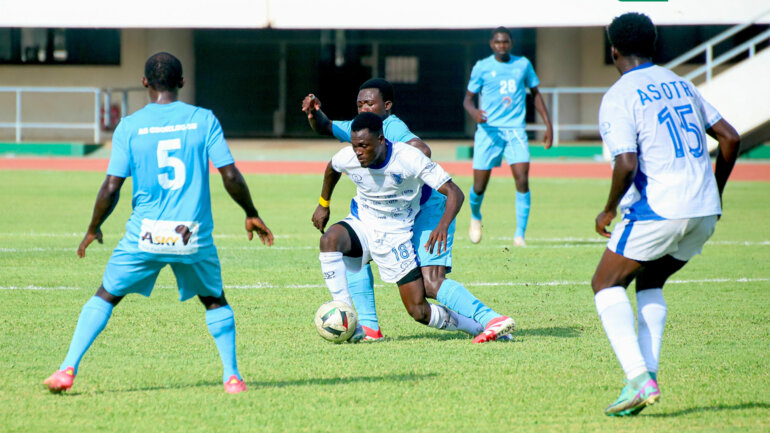 Asko assure, Barracuda frappe fort